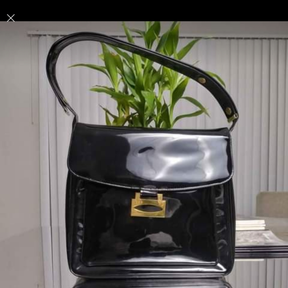 Vintage Crown Lewis Hand Bag - Black - Gold - Snap 👛